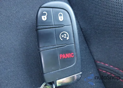 2020 Jeep Renegade Trailhawk 4X4 from USA, damaged, VIN ZACNJBC12LPK96153